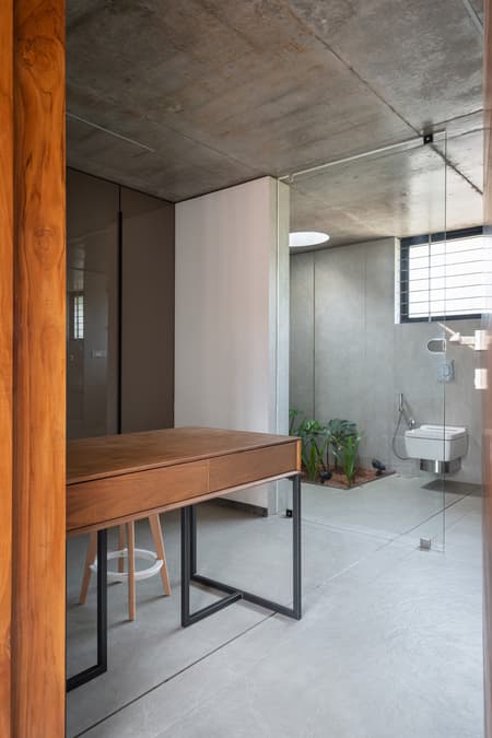 The Stoic Wall Residence